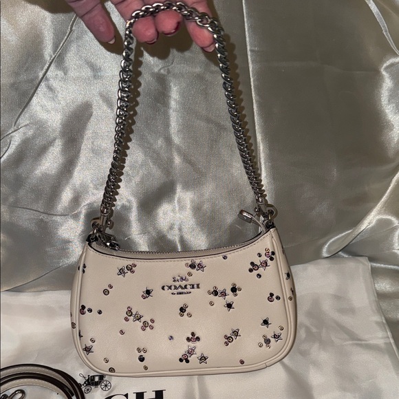 🩵Coach NWT Teri Mini Crossbody With Star Print/ Crossbody/Silver Chain Strap - Picture 8 of 8